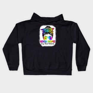 Good moms say bad words messy bun tie Kids Hoodie